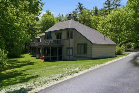 $750,000 | 2696 Lake Shore Road, Unit 91, Gilford, NH 03249