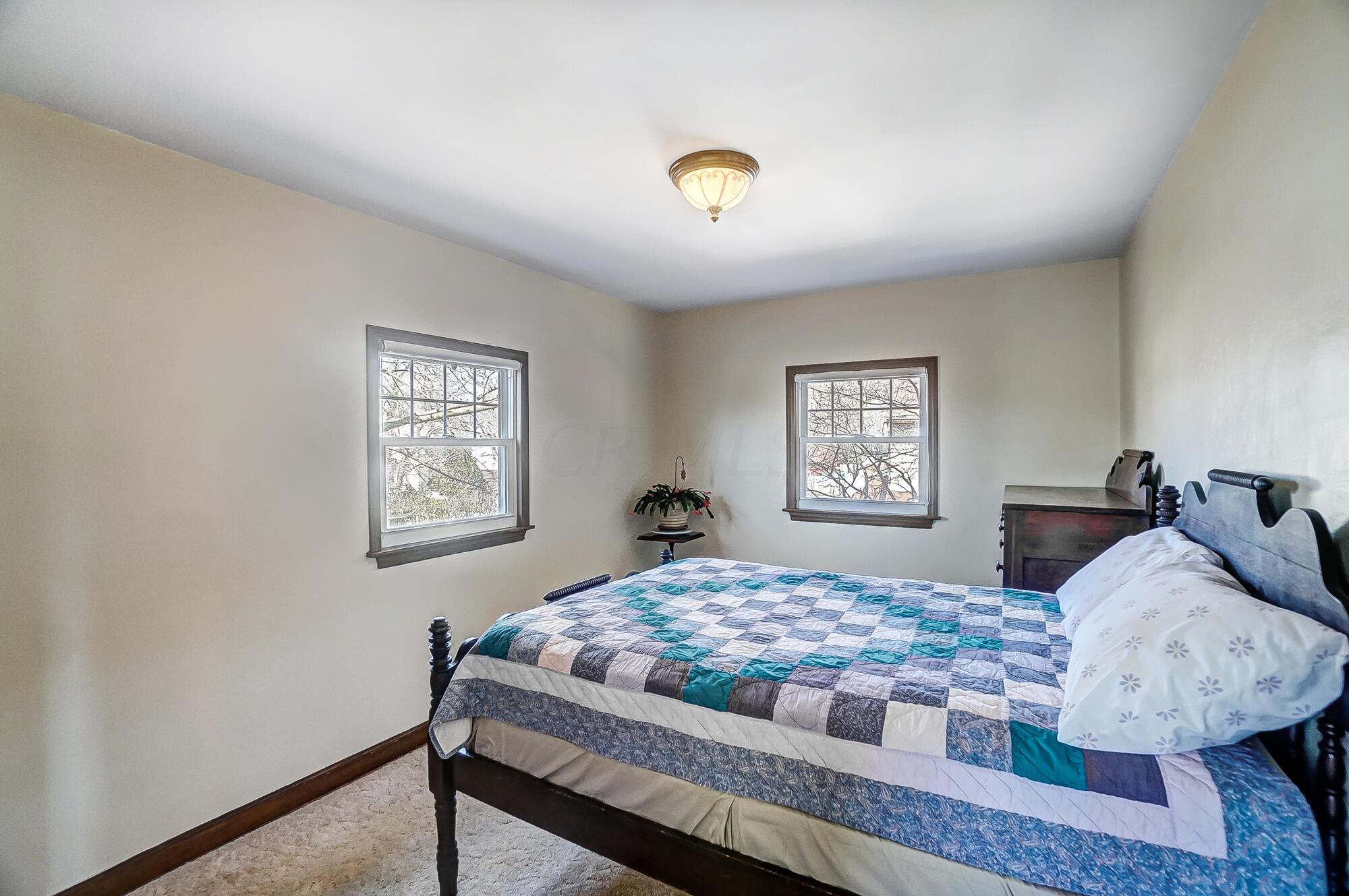 1013 South Cassingham Road Columbus, OH 43209 - Photo 28 of 65 028
