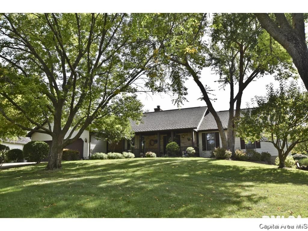 15 Hickory Ridge Lane Springfield, IL 62707 - Photo 2 of 32 Gallery Image 2