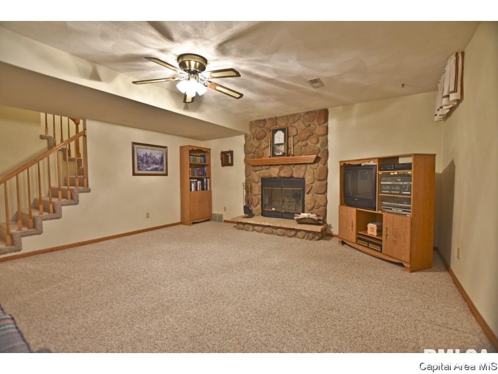 15 Hickory Ridge Lane Springfield, IL 62707 - Photo 24 of 32 Gallery Image 24
