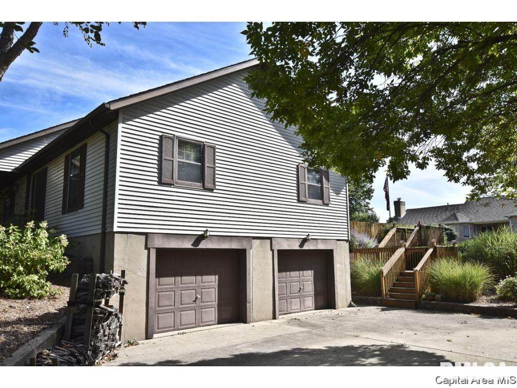 15 Hickory Ridge Lane Springfield, IL 62707 - Photo 31 of 32 Gallery Image 31