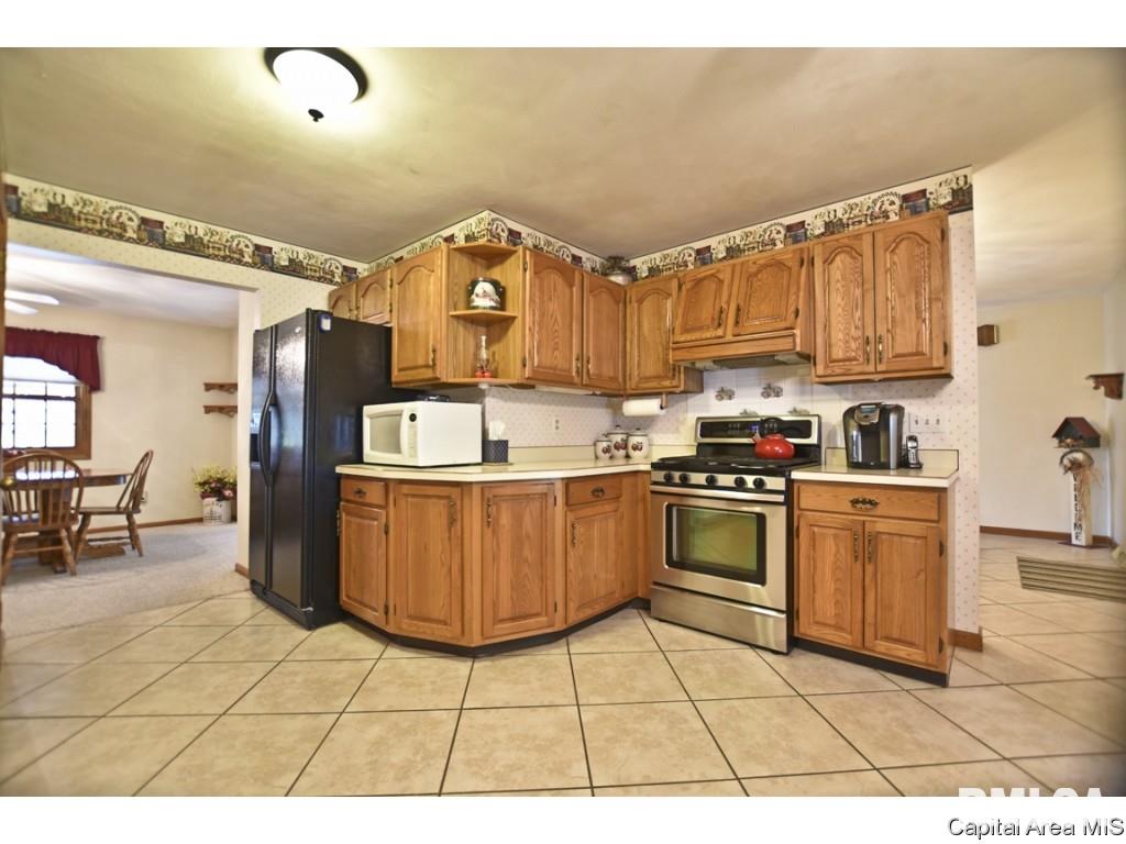 15 Hickory Ridge Lane Springfield, IL 62707 - Photo 5 of 32 Gallery Image 5