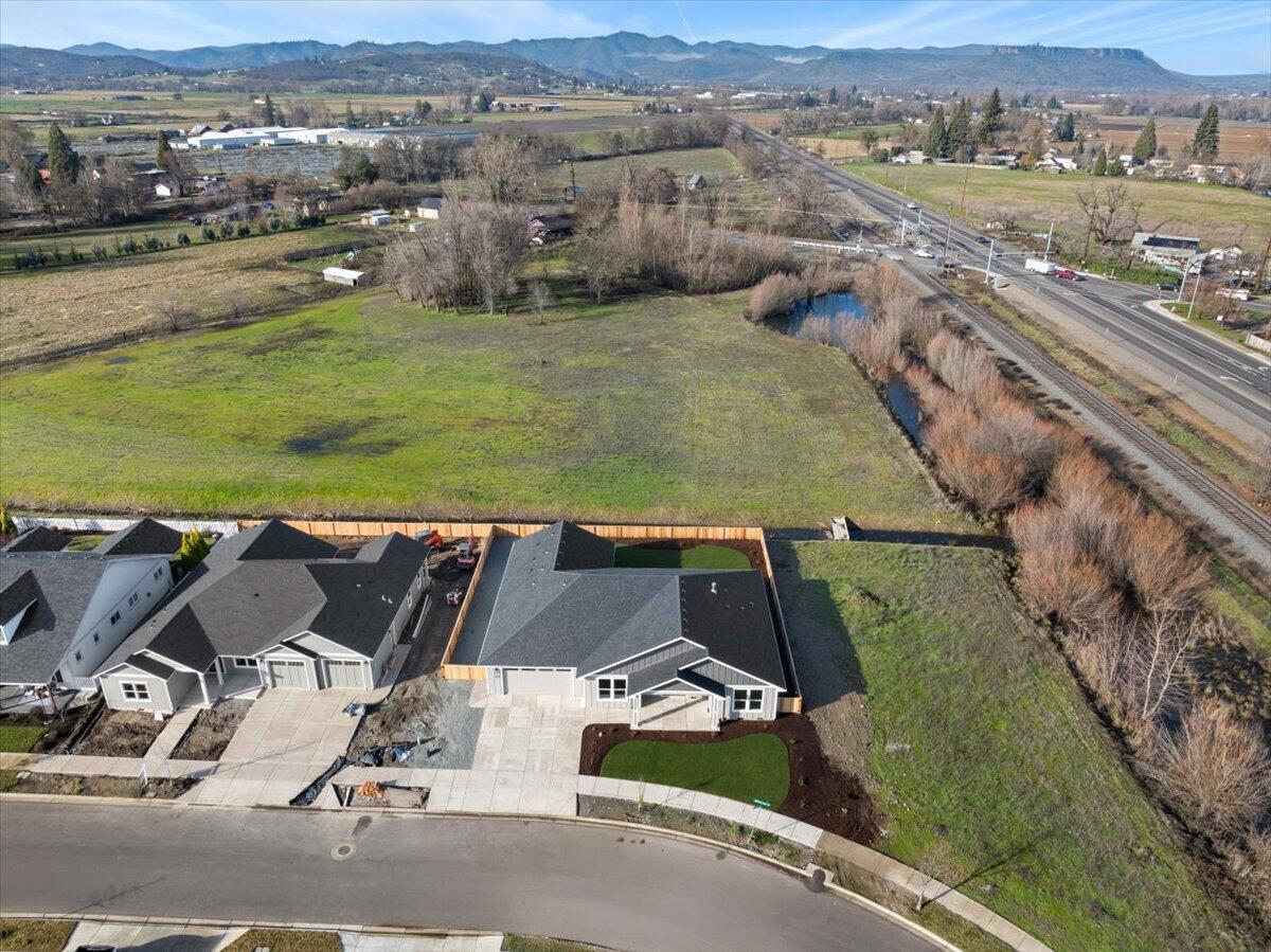 1757 River Run Street Central Point, OR 97502 - Photo 46 of 52 47-DJI_0500