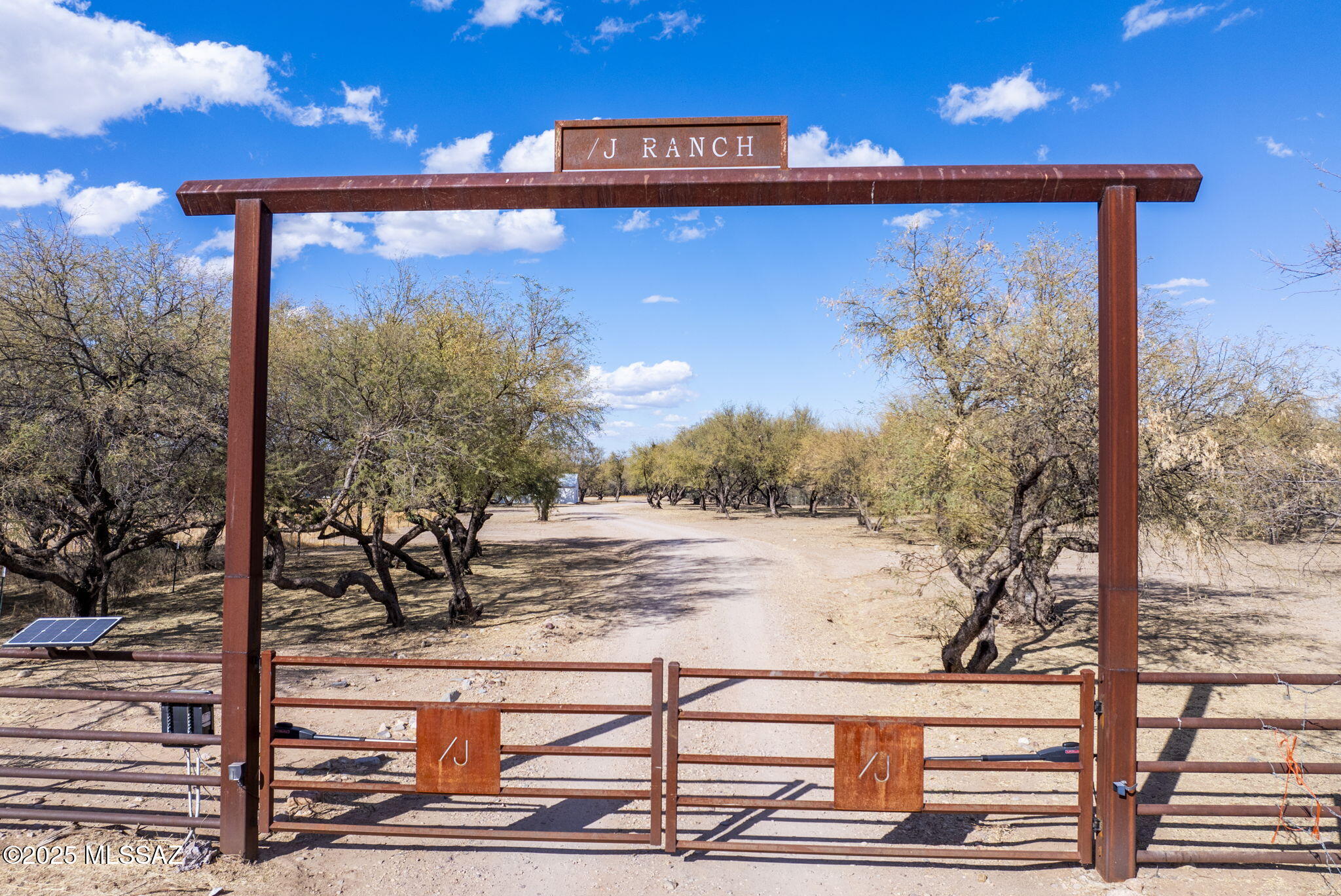 49 Right Of Way Road Rio Rico, AZ 85648 - Photo 2 of 48
