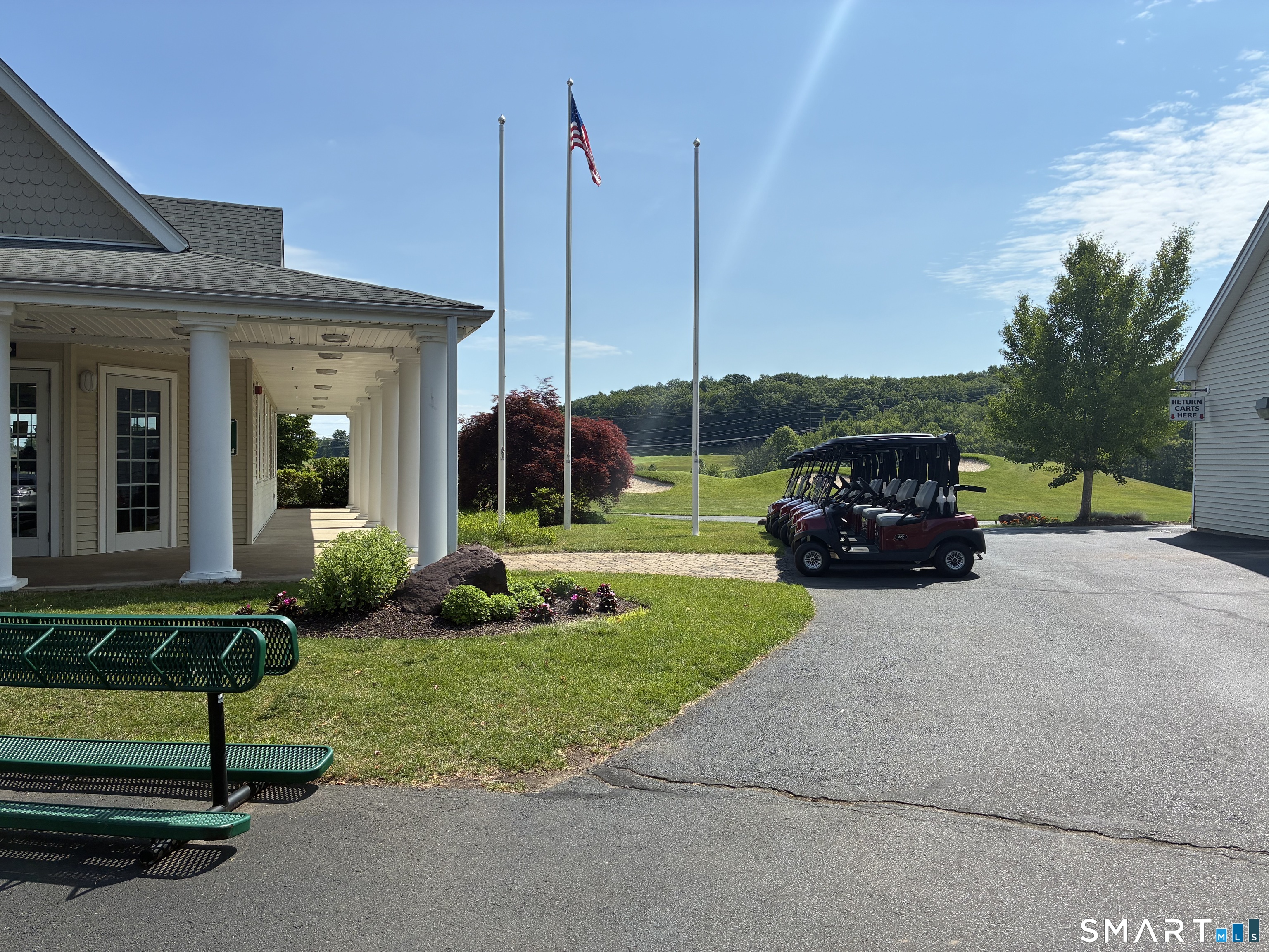 2 Barn Hill Road Bloomfield, CT 06002 - Photo 39 of 40 Public premier Golf club across the street.