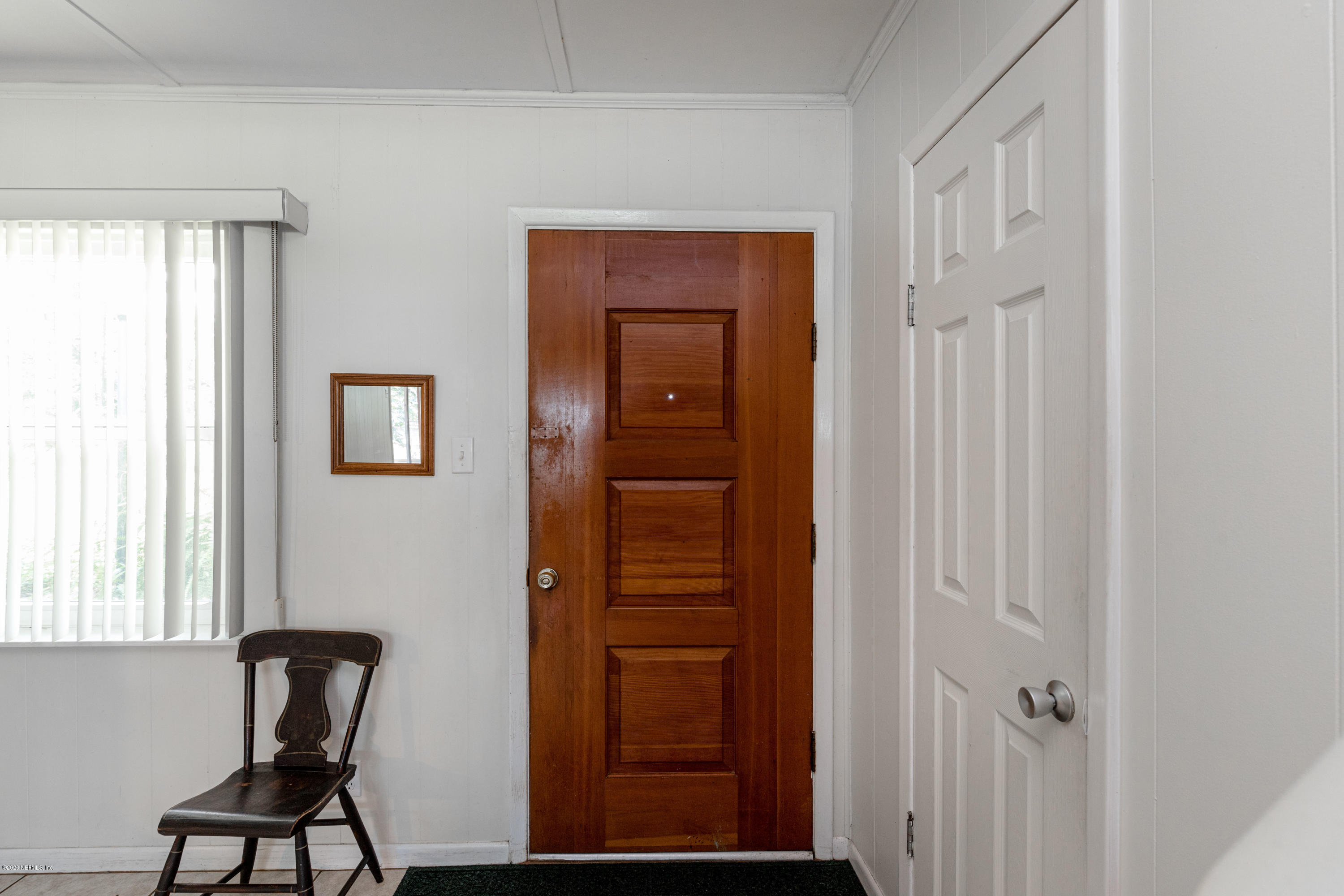 156 Swan Lake Road Melrose, FL 32666 - Photo 13 of 64 Interior Entry