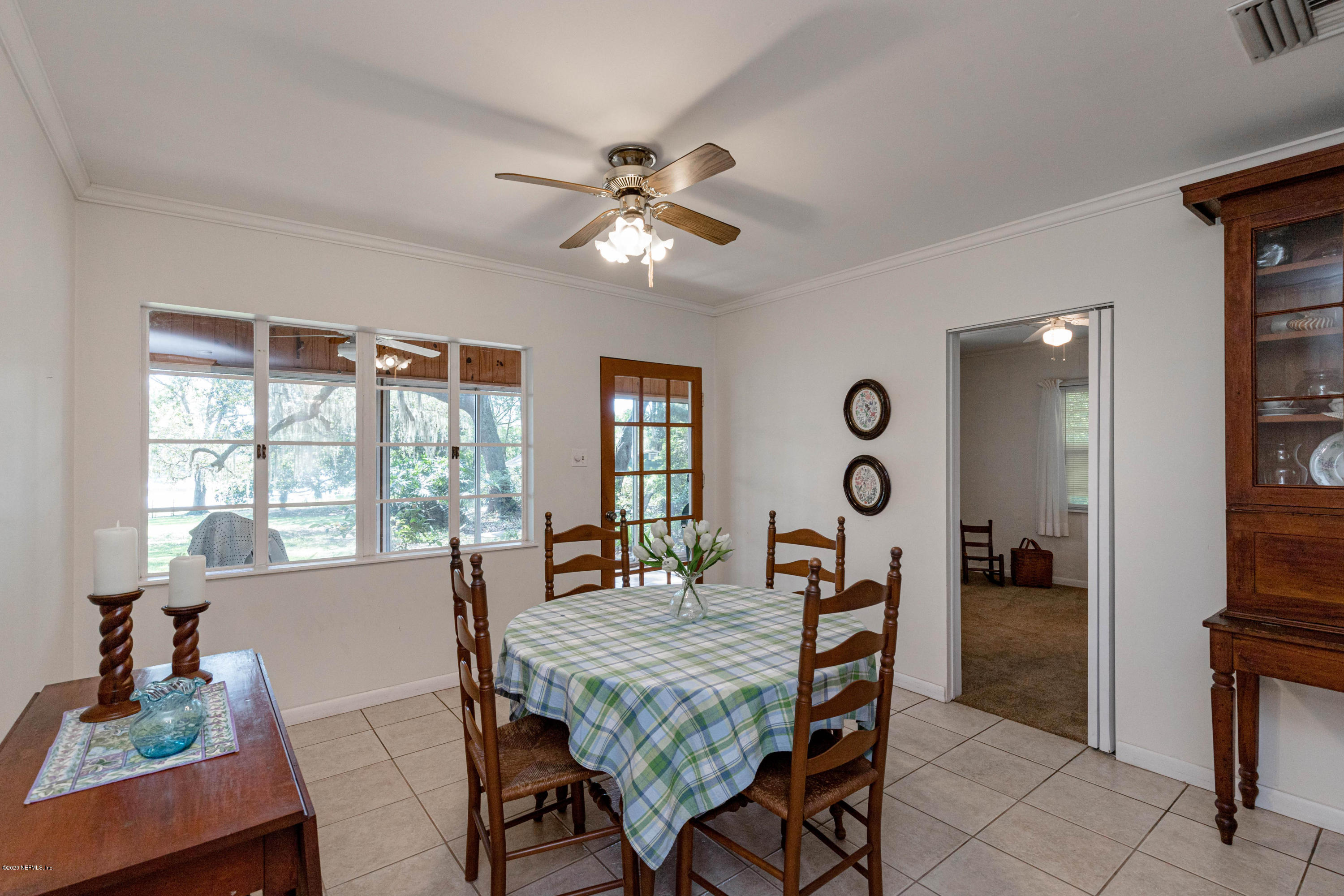 156 Swan Lake Road Melrose, FL 32666 - Photo 28 of 64 Dining Area View 4