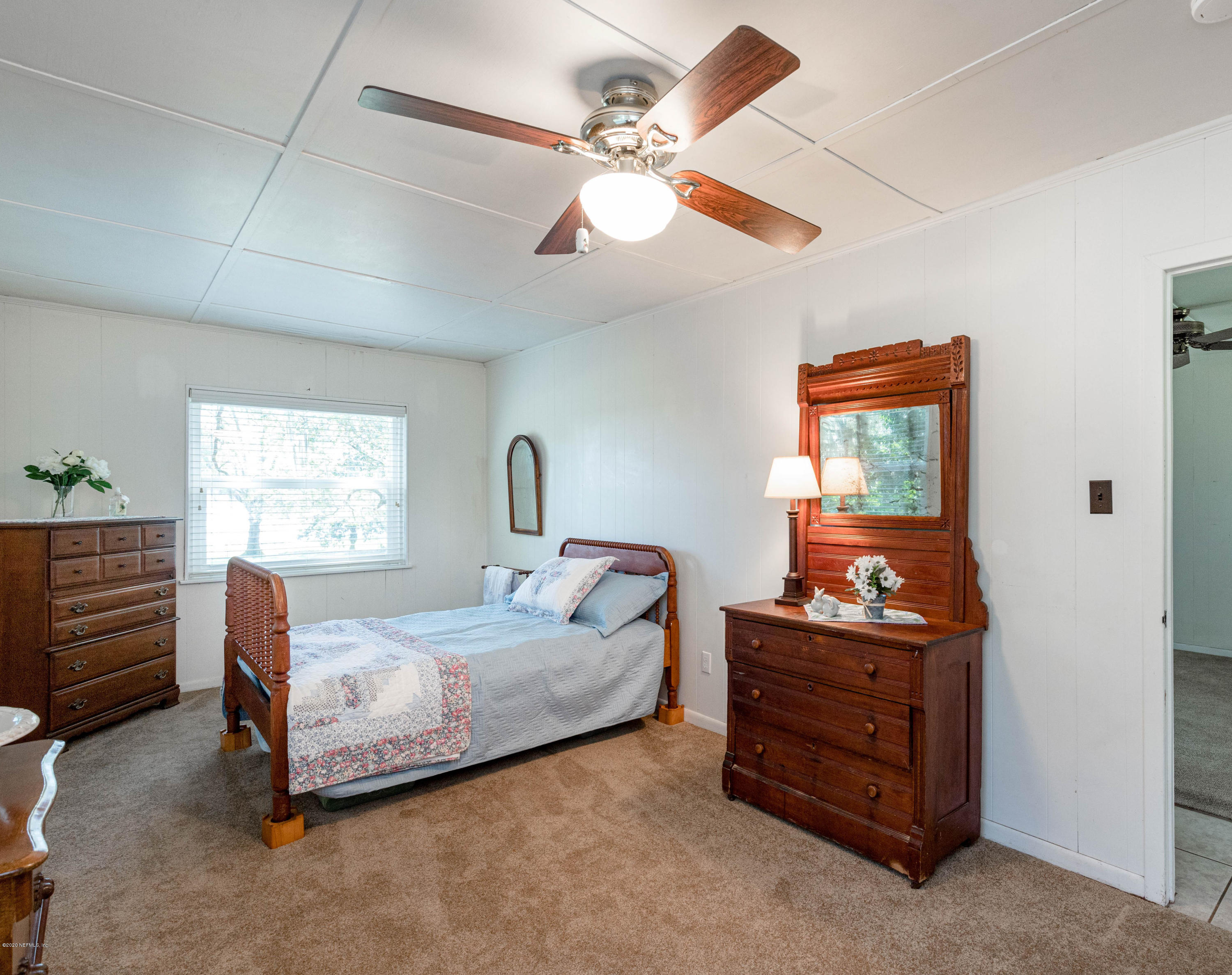 156 Swan Lake Road Melrose, FL 32666 - Photo 32 of 64 Master Bedroom View 2
