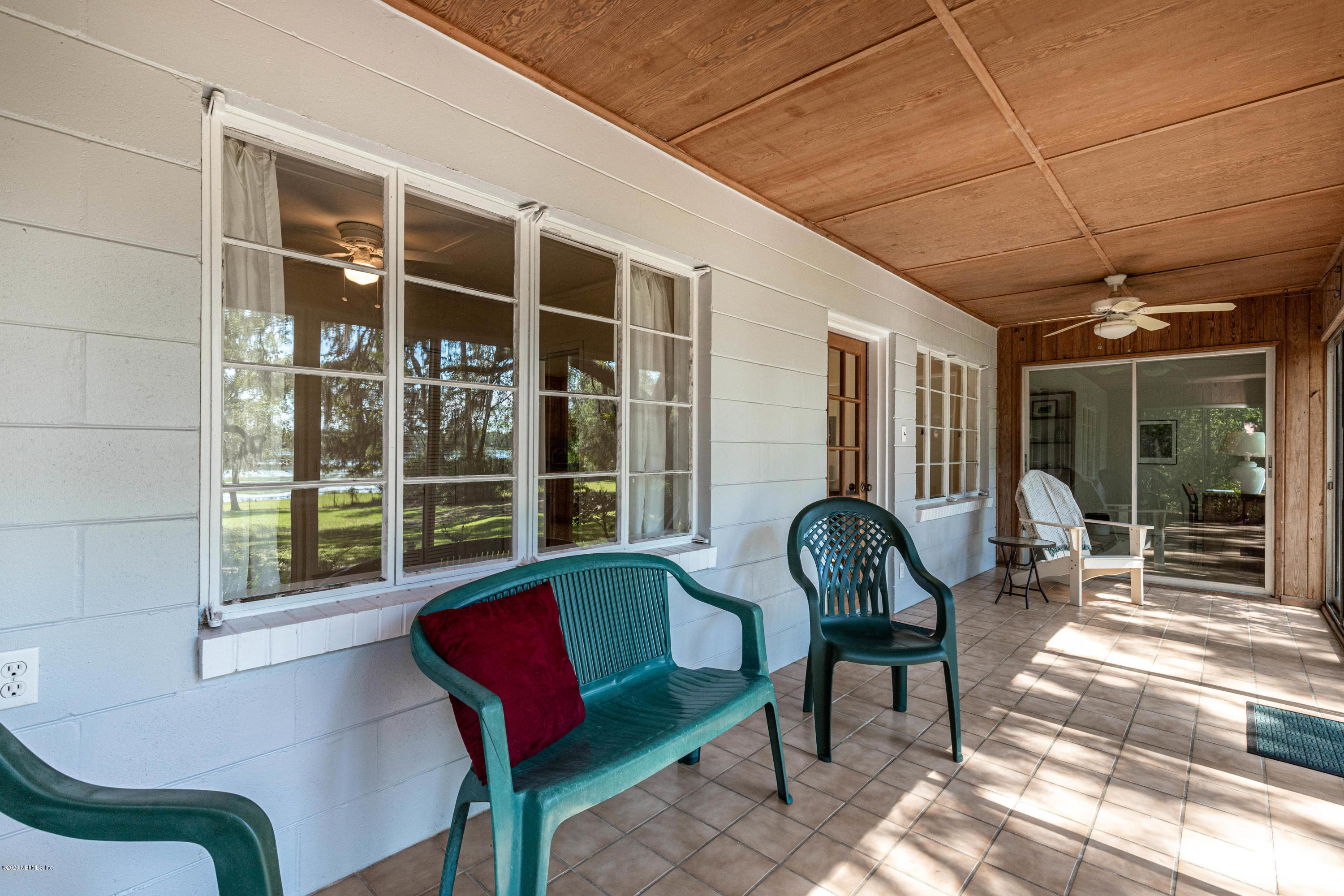 156 Swan Lake Road Melrose, FL 32666 - Photo 44 of 64 Florida Room View 2