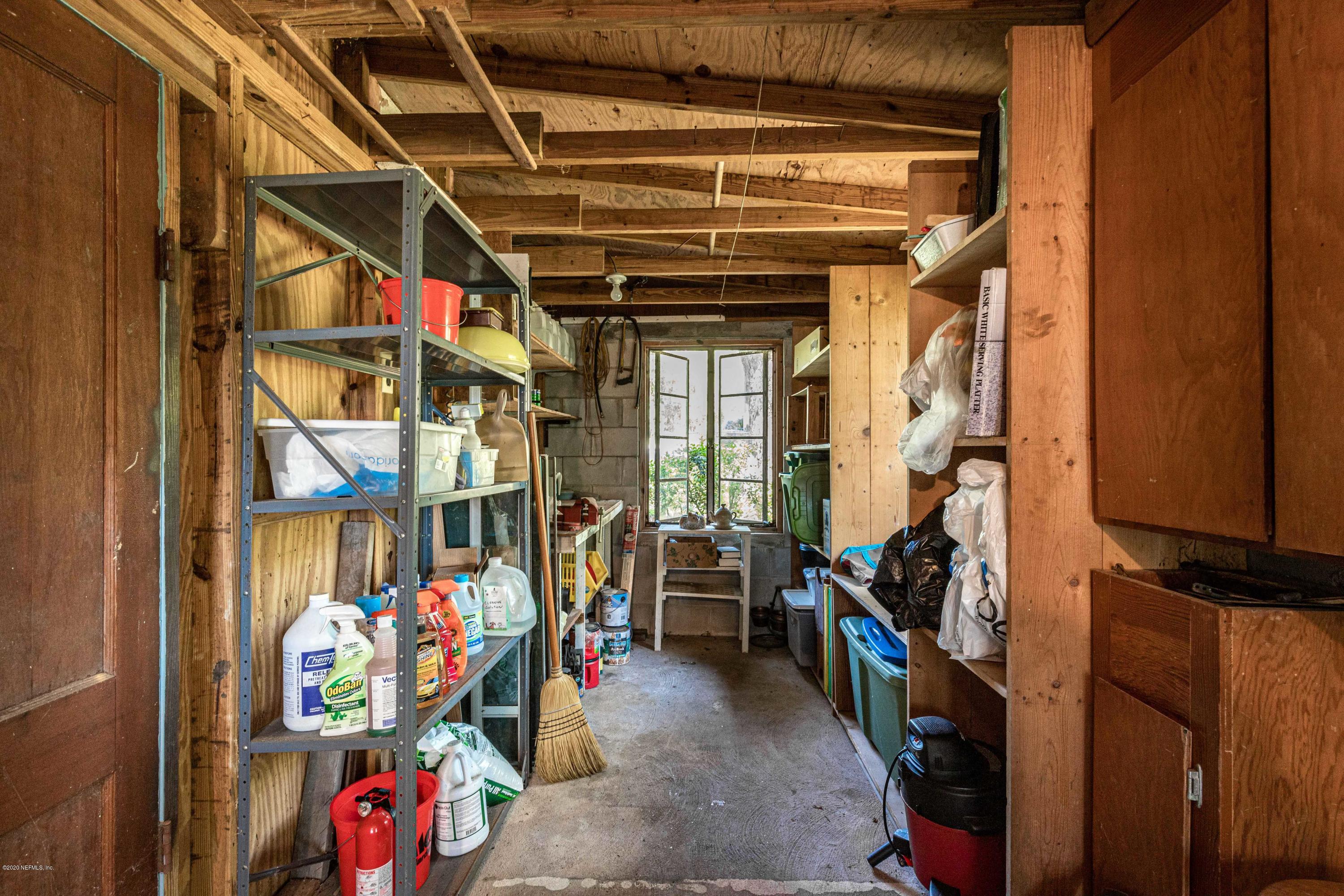 156 Swan Lake Road Melrose, FL 32666 - Photo 52 of 64 Carport Laundry View 2