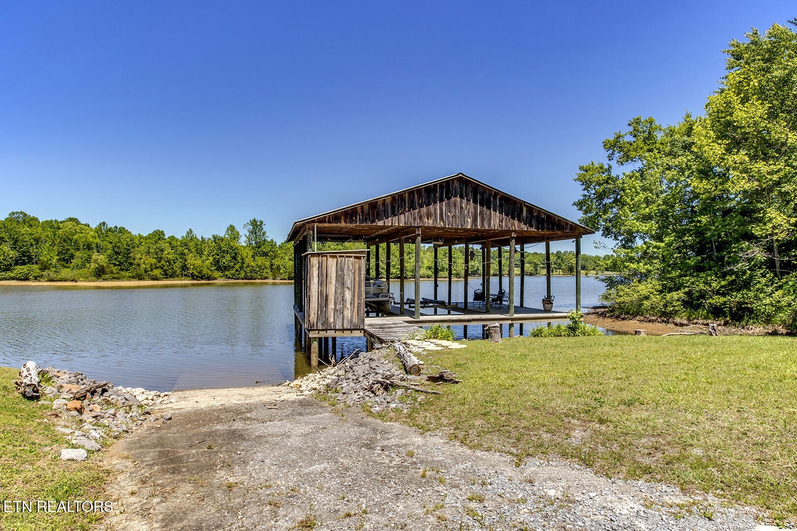 4368 River Road Ten Mile, TN 37880 - Photo 42 of 54 42_RiverRoad_4368_BoatRamp-Dock03