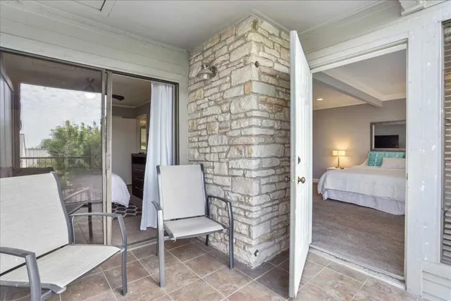 $385,000 | 156 World Of Tennis Square, Unit D167, Lakeway, TX 78738