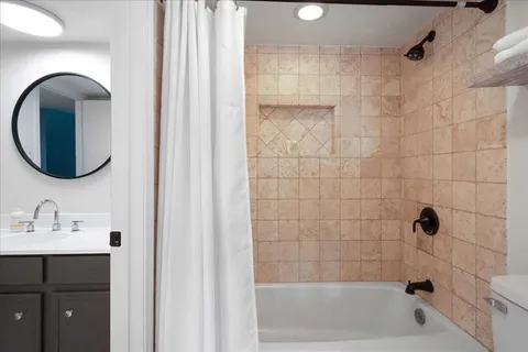 $385,000 | 156 World Of Tennis Square, Unit D167, Lakeway, TX 78738