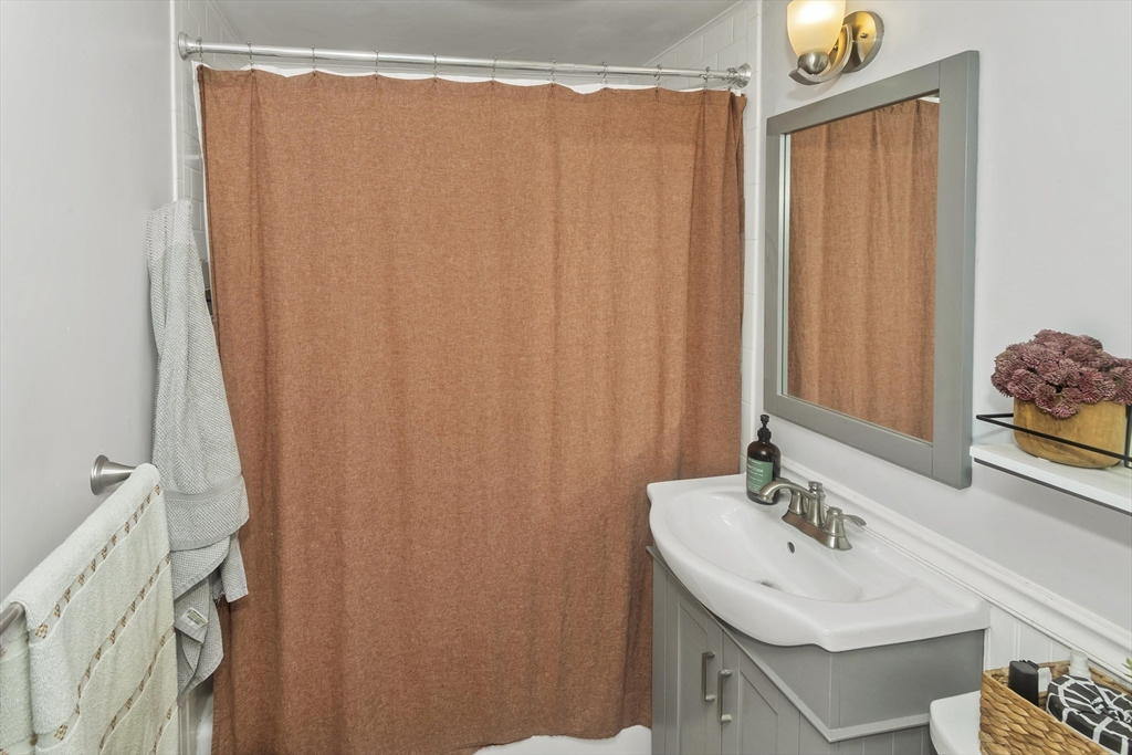 15 Devon Road Braintree, MA 02184 - Photo 25 of 37 Gallery Image 25