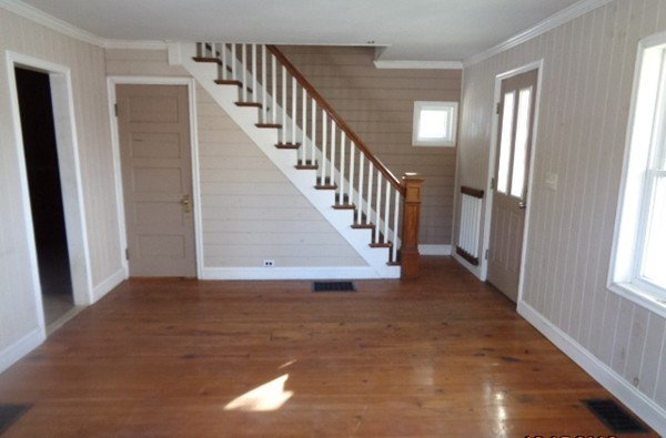 4 Riverside Park Maynard, MA 01754 - Photo 2 of 16