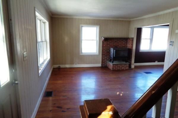 4 Riverside Park Maynard, MA 01754 - Photo 3 of 16