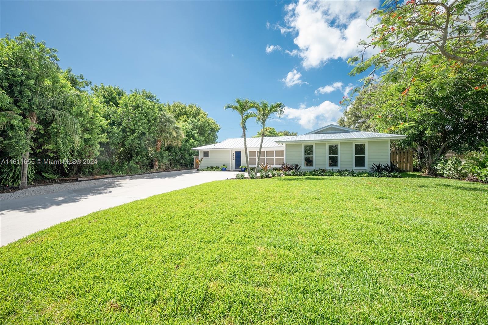 5686 Southeast Matousek Street Stuart, FL 34997 - Photo 2 of 39 Gallery Image 2