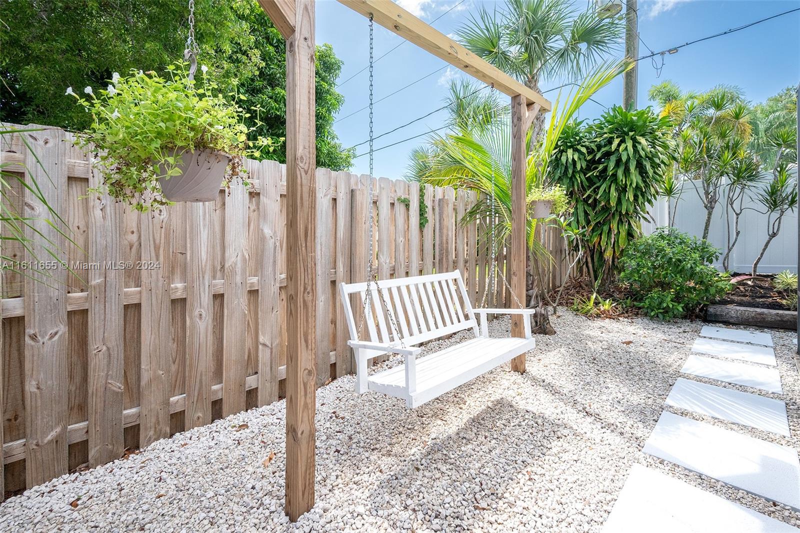 5686 Southeast Matousek Street Stuart, FL 34997 - Photo 34 of 39 Gallery Image 34