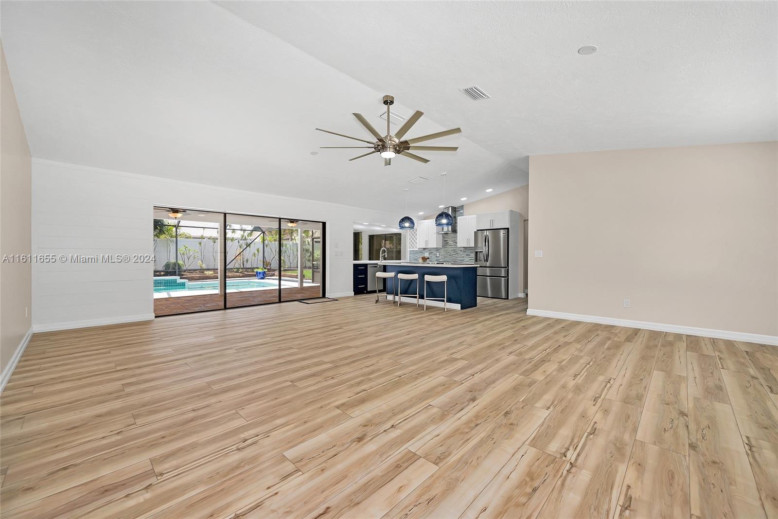 5686 Southeast Matousek Street Stuart, FL 34997 - Photo 5 of 39 Gallery Image 5