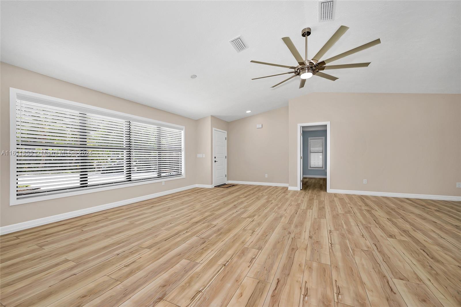 5686 Southeast Matousek Street Stuart, FL 34997 - Photo 6 of 39 Gallery Image 6