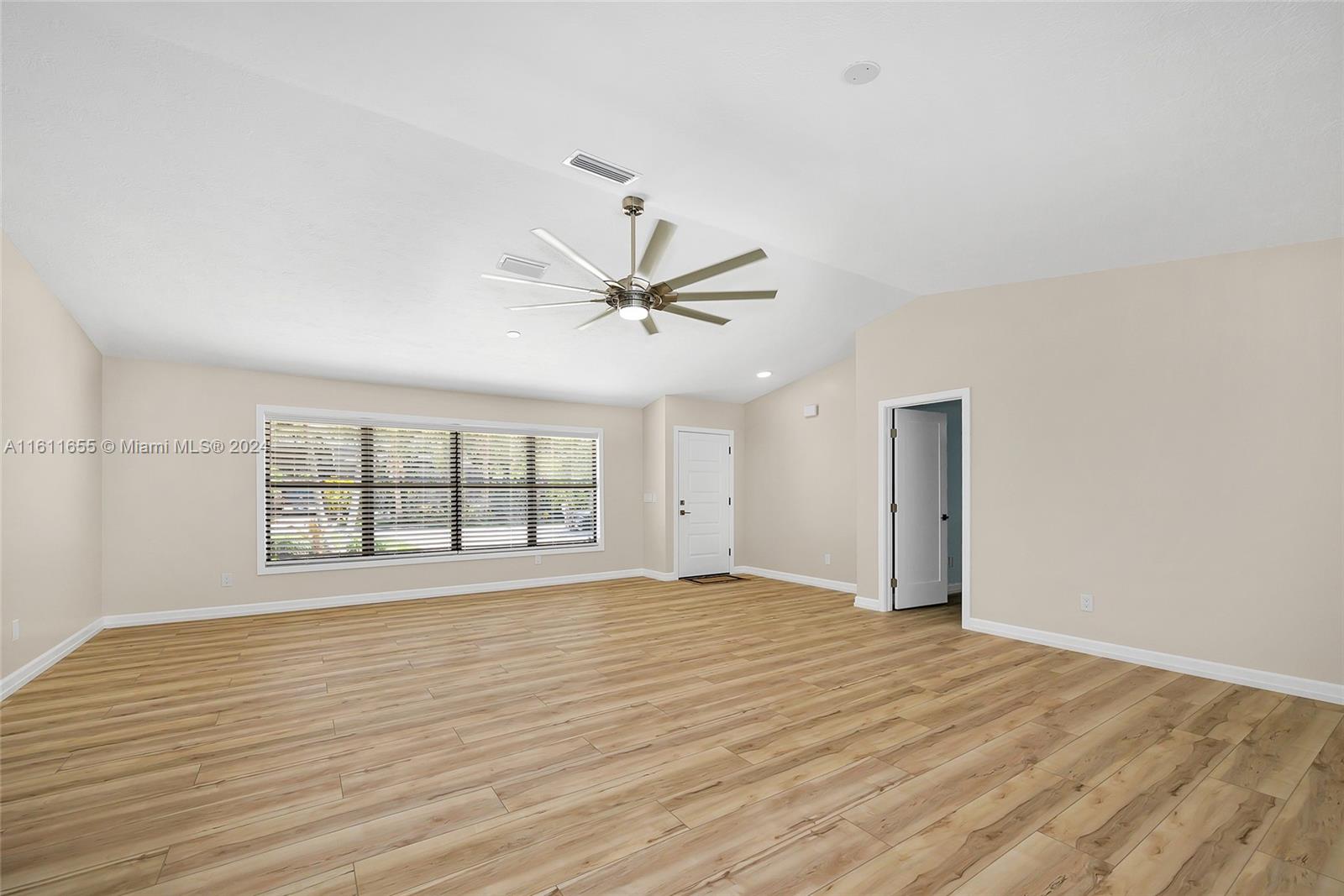 5686 Southeast Matousek Street Stuart, FL 34997 - Photo 7 of 39 Gallery Image 7