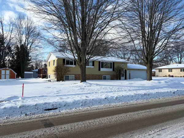 $249,900 | 1112 East McMillan Street, Marshfield, WI 54449