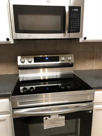 $2,200 | 9923 Wake Bridge Drive, Frisco, TX 75035