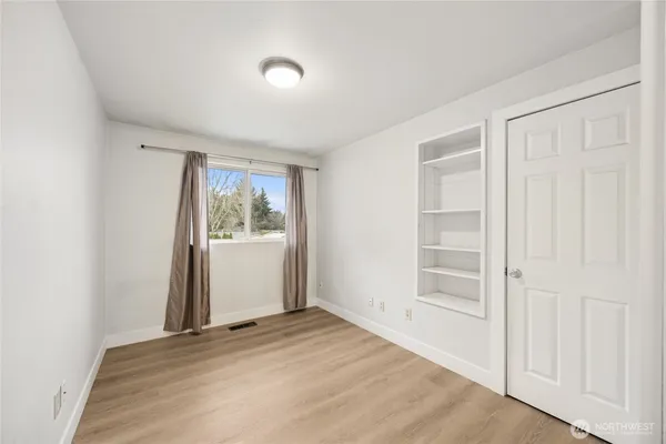 $520,000 | 6510 102nd Street East, Puyallup, WA 98373