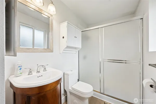 $520,000 | 6510 102nd Street East, Puyallup, WA 98373