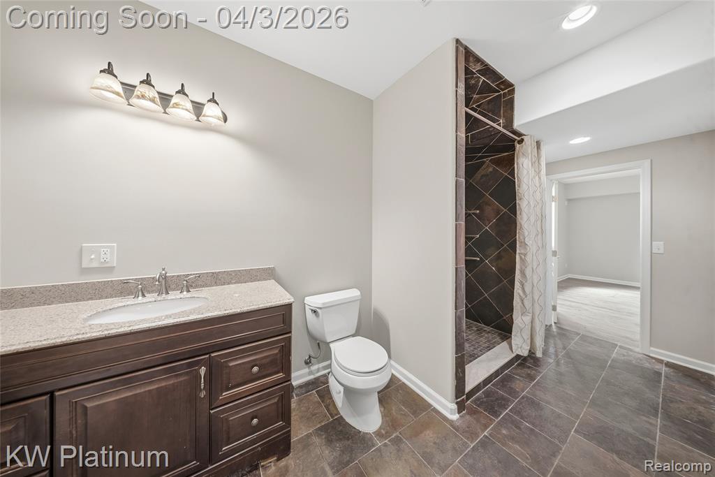 48877 Point Lakeview Street Chesterfield, MI 48047 - Photo 54 of 73
