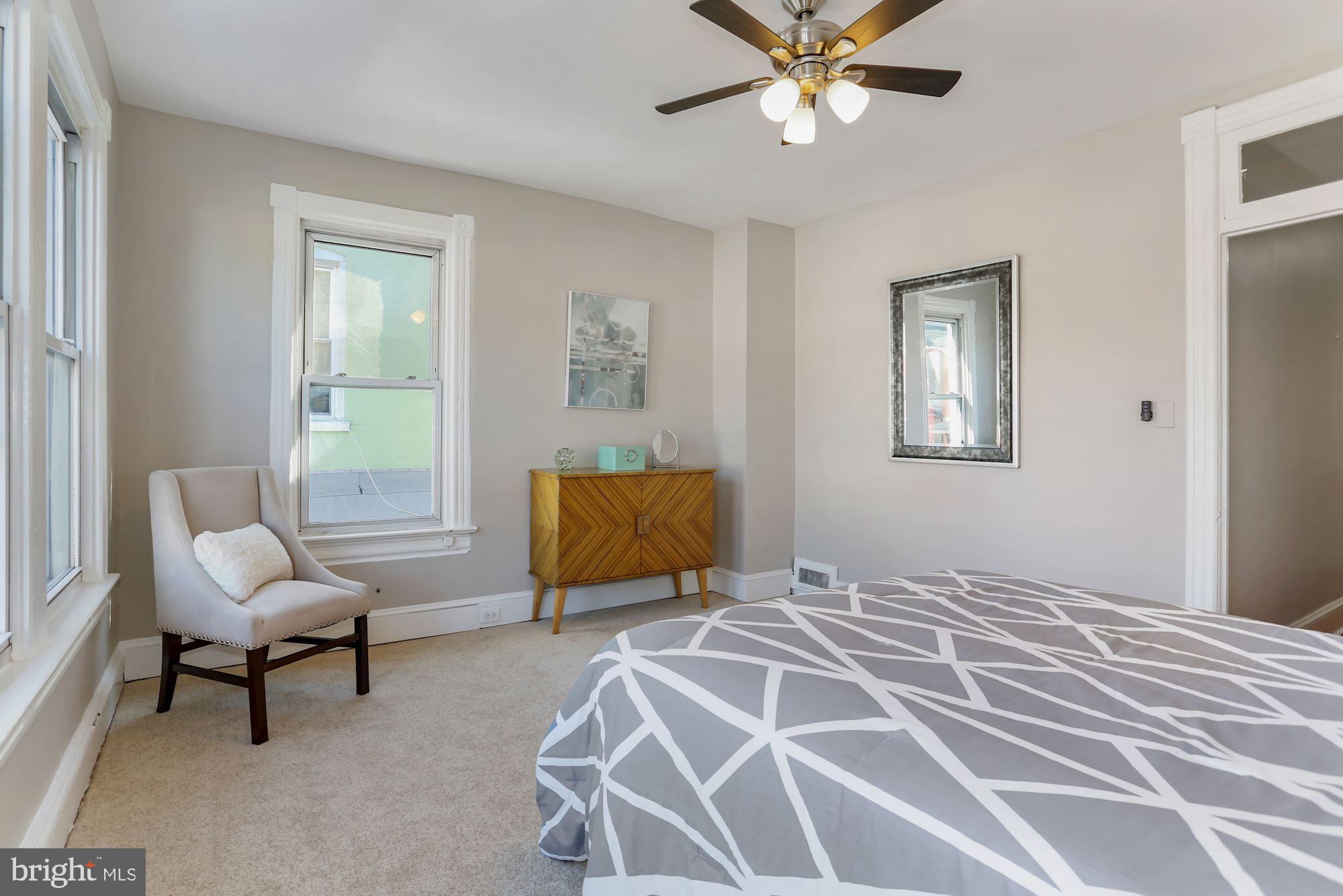 736 Gresham Place Northwest Washington, DC 20001 - Photo 15 of 23 Bedroom #1 with Room for Separate Seating Area