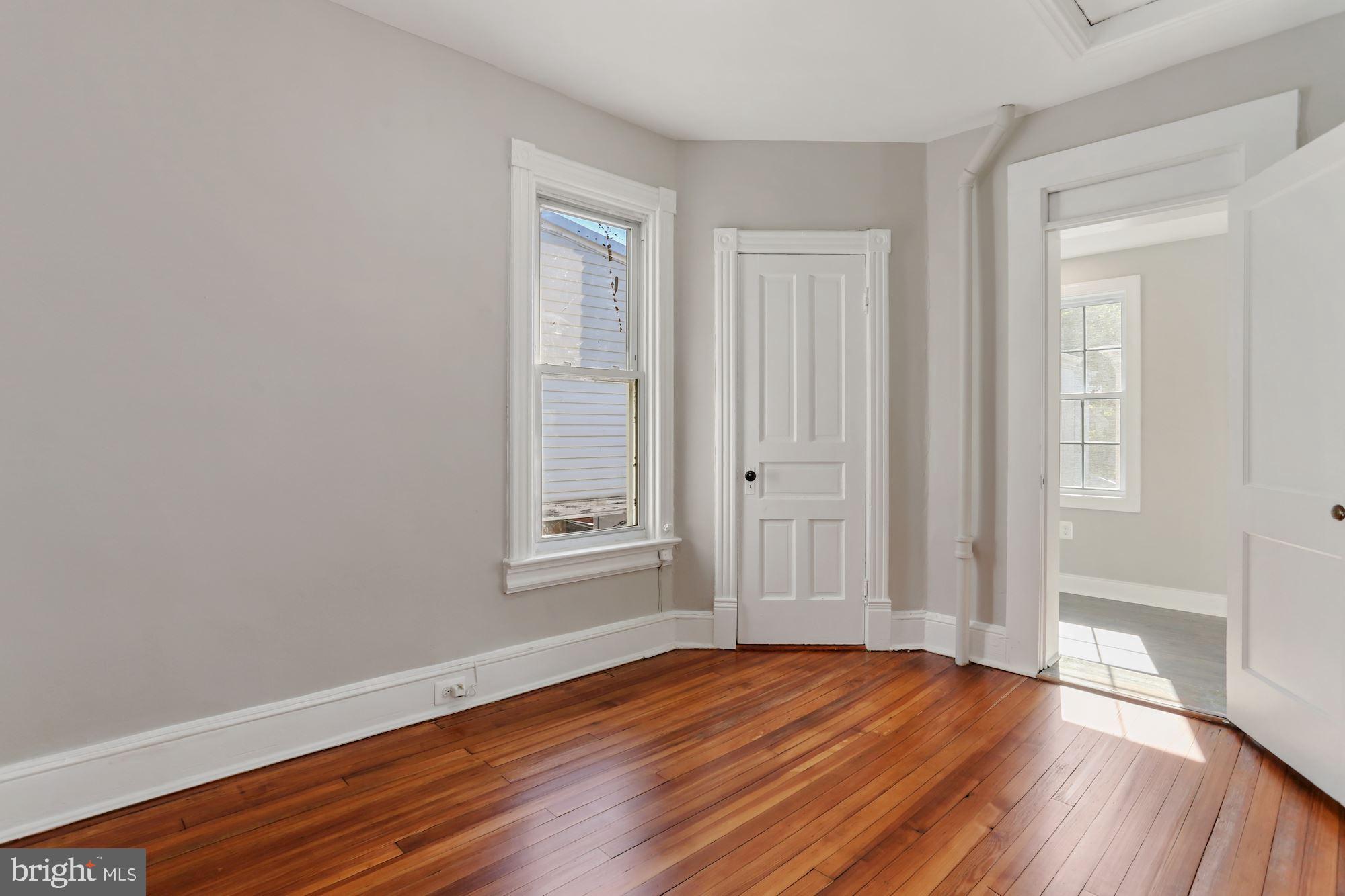 736 Gresham Place Northwest Washington, DC 20001 - Photo 16 of 23 Bedroom #2 with Separate Home Office Space