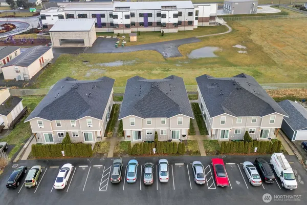 $2,850,000 | 404 Front Street, Sumas, WA 98295