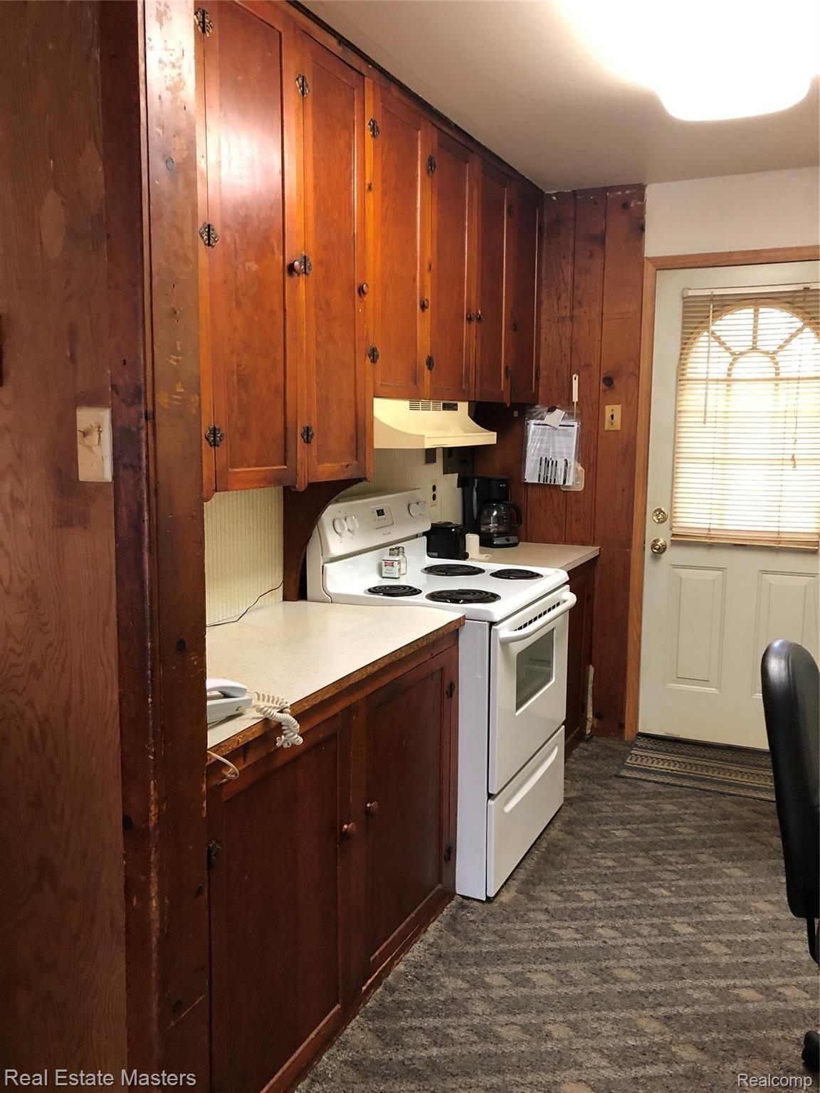 3152 Lincoln Avenue Fort Gratiot, MI 48059 - Photo 11 of 14 IMG-4363.jpg