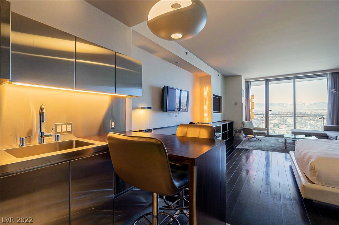 4381 West Flamingo Road, Unit 2405 Las Vegas, NV 89103 - Photo 10 of 29