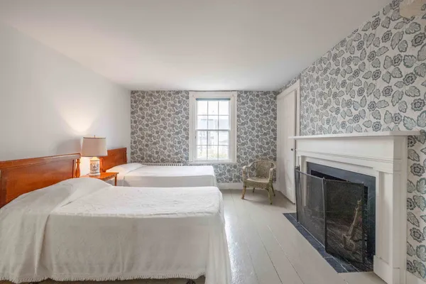 $3,450,000 | 17 Gay Street, Nantucket, MA 02554