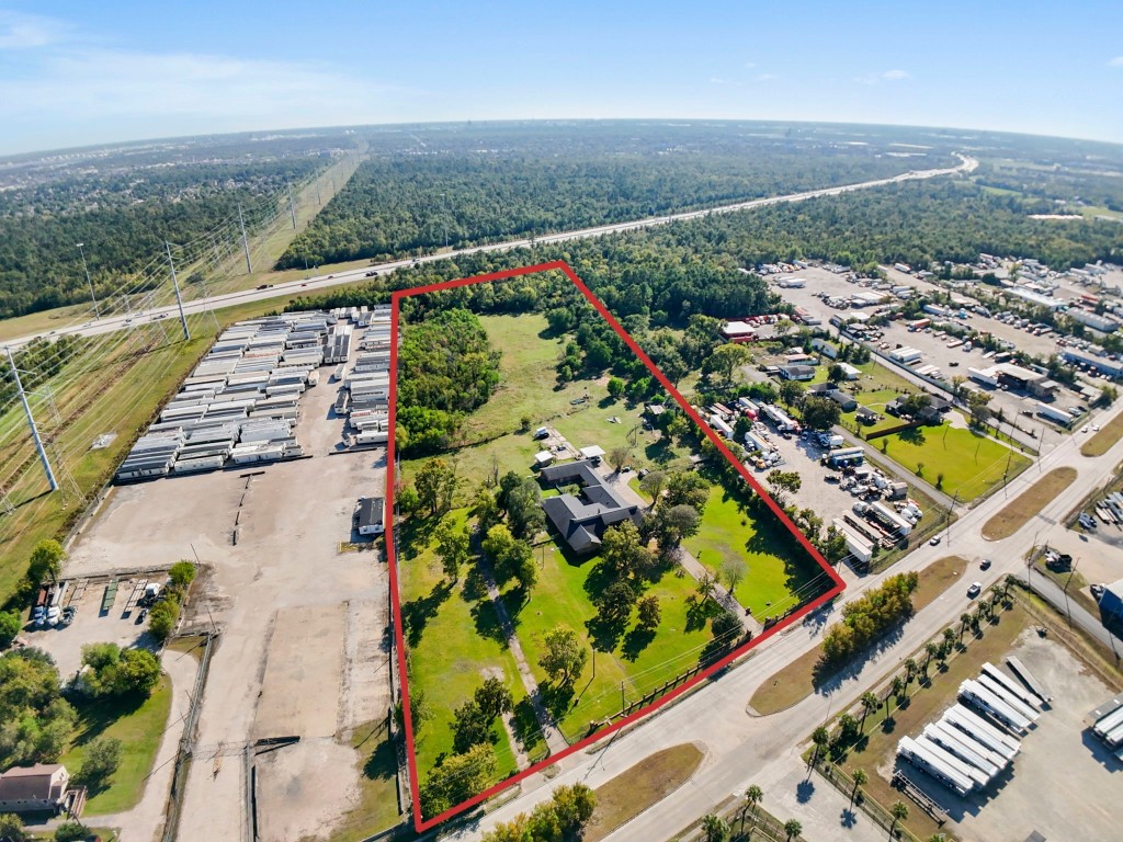 11318 Wallisville Road Houston, TX 77013 - Photo 41 of 42 an aerial view of a city