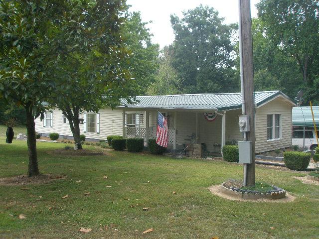 1022 Drake Road Castalian Springs, TN 37031 - Photo 5 of 18 Gallery Image 5