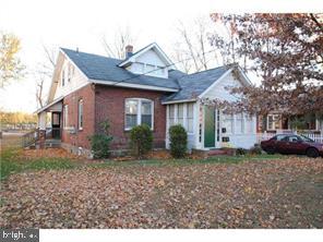 865 Beverly Road Burlington, NJ 08016 - Photo 1 of 10 Gallery Image 1