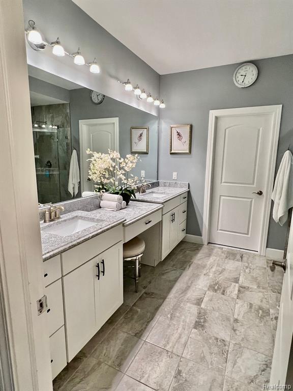 5515 Woodfall Road Clarkston, MI 48348 - Photo 20 of 28