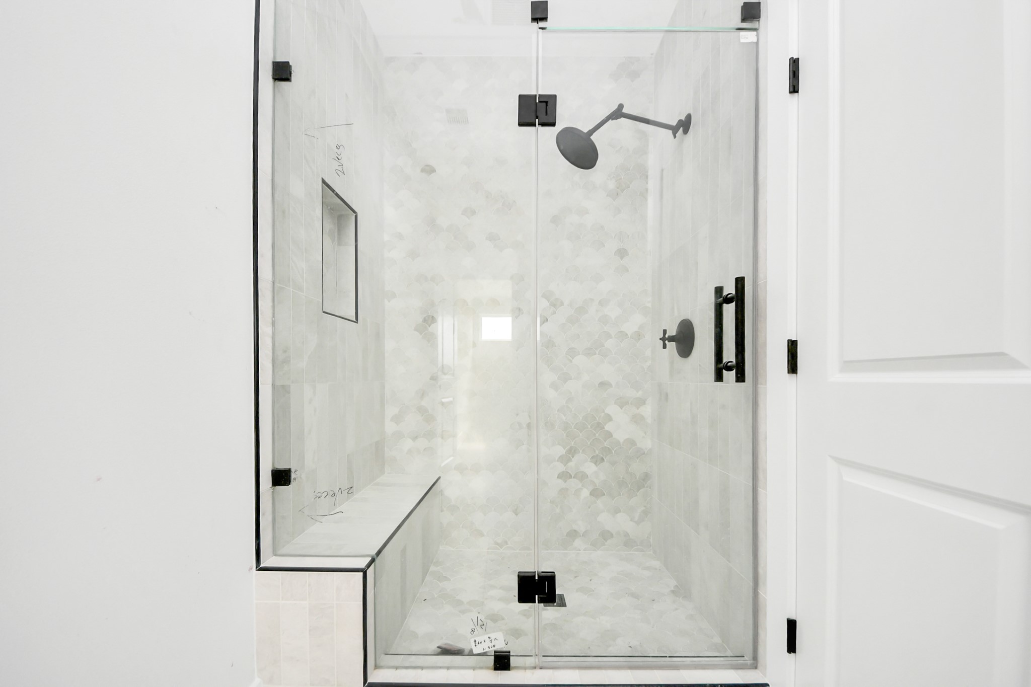 8206 Colonial Lane Houston, TX 77051 - Photo 10 of 31 a bathroom with a shower
