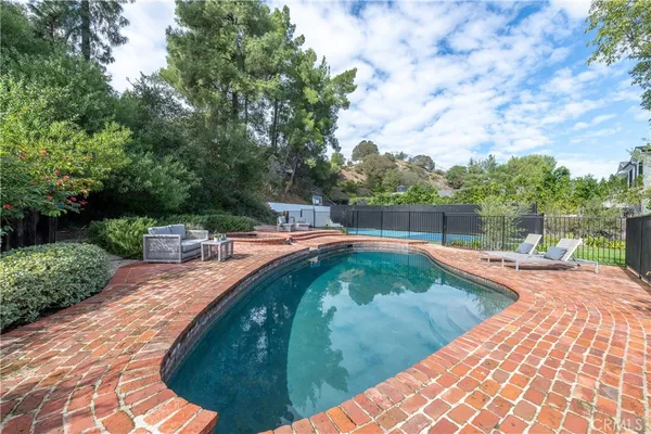 $4,199,000 | 17153 Adlon Road, Encino, CA 91436