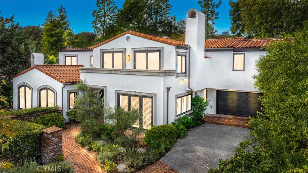17153 Adlon Road Encino, CA 91436 - Photo 38 of 43