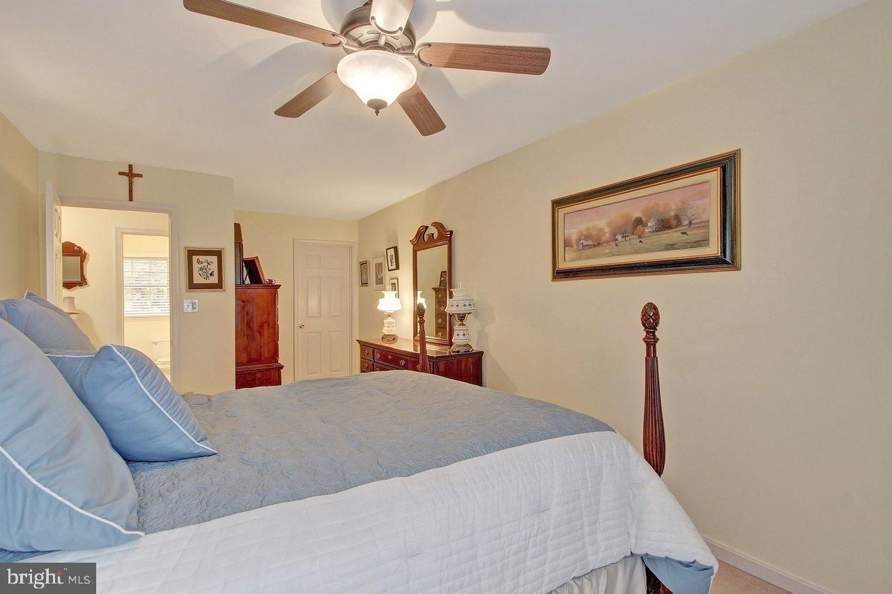 2842 Robin Road York, PA 17404 - Photo 14 of 25 Gallery Image 14