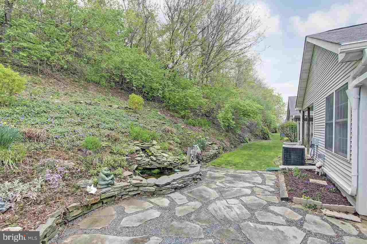 2842 Robin Road York, PA 17404 - Photo 22 of 25 Gallery Image 22