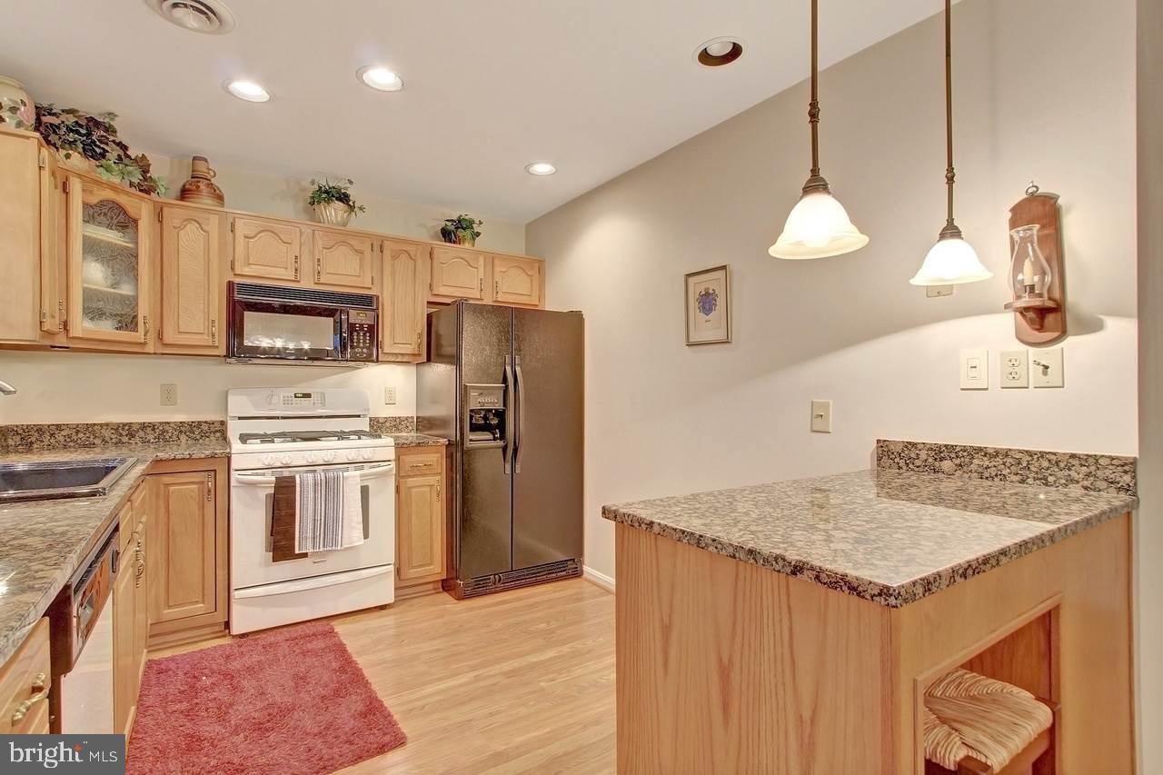 2842 Robin Road York, PA 17404 - Photo 7 of 25 Gallery Image 7
