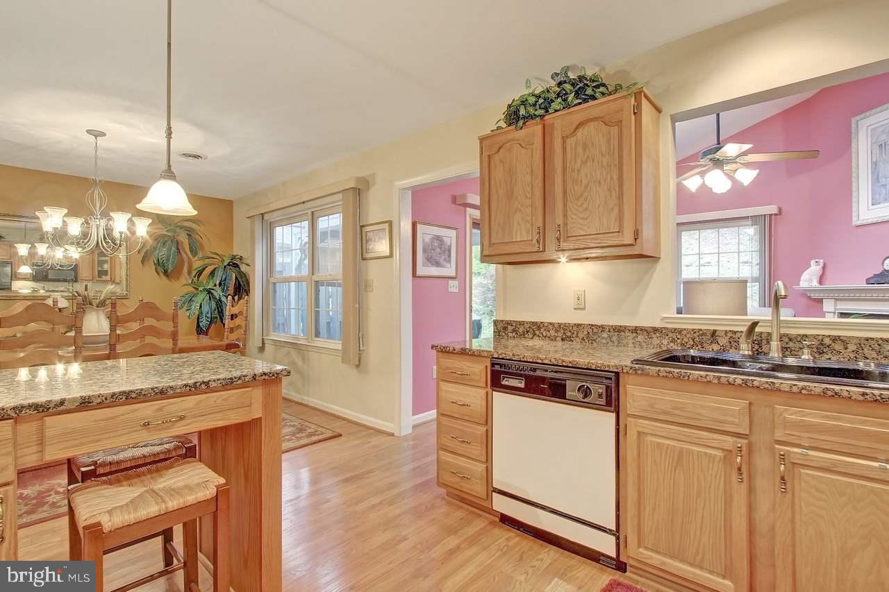 2842 Robin Road York, PA 17404 - Photo 9 of 25 Gallery Image 9