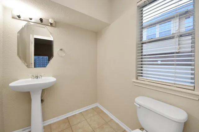 $2,150 | 21611 Shallow Glen Lane, Katy, TX 77450