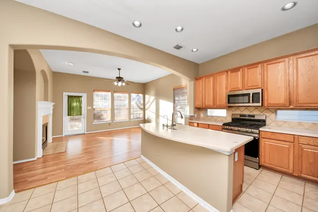 $2,150 | 21611 Shallow Glen Lane, Katy, TX 77450