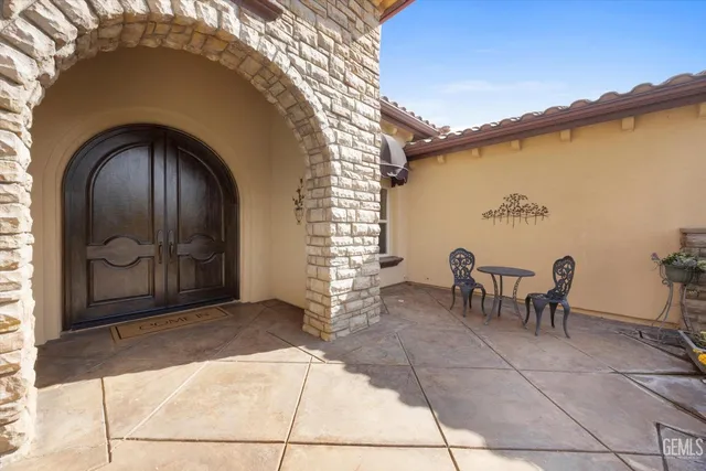 $999,000 | Undisclosed Address, Bakersfield, CA 93312